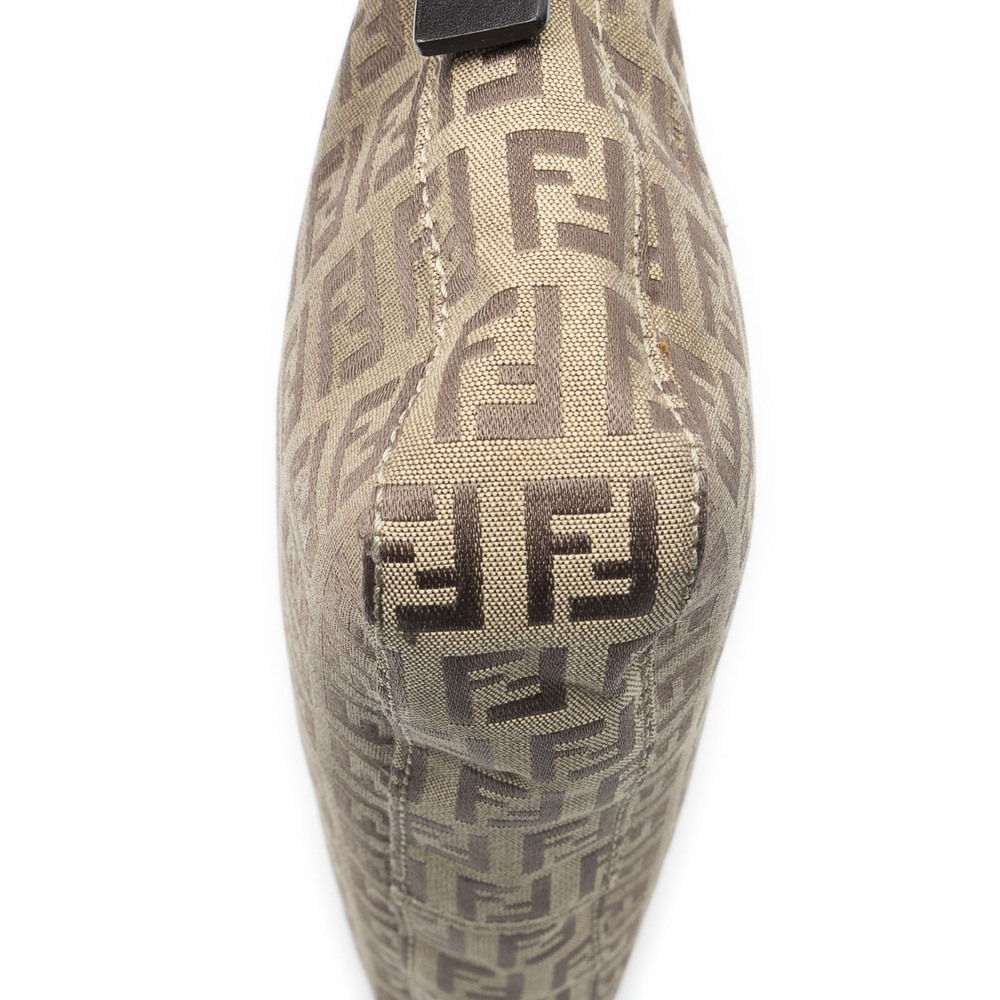 Fendi Rectangular Zip - Picture 7 of 10